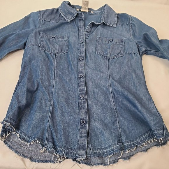 AMERICAN RAG Denim Button Up Shirt Women's XS Blouse Top Button Blue Frayed Edge - Picture 7 of 13